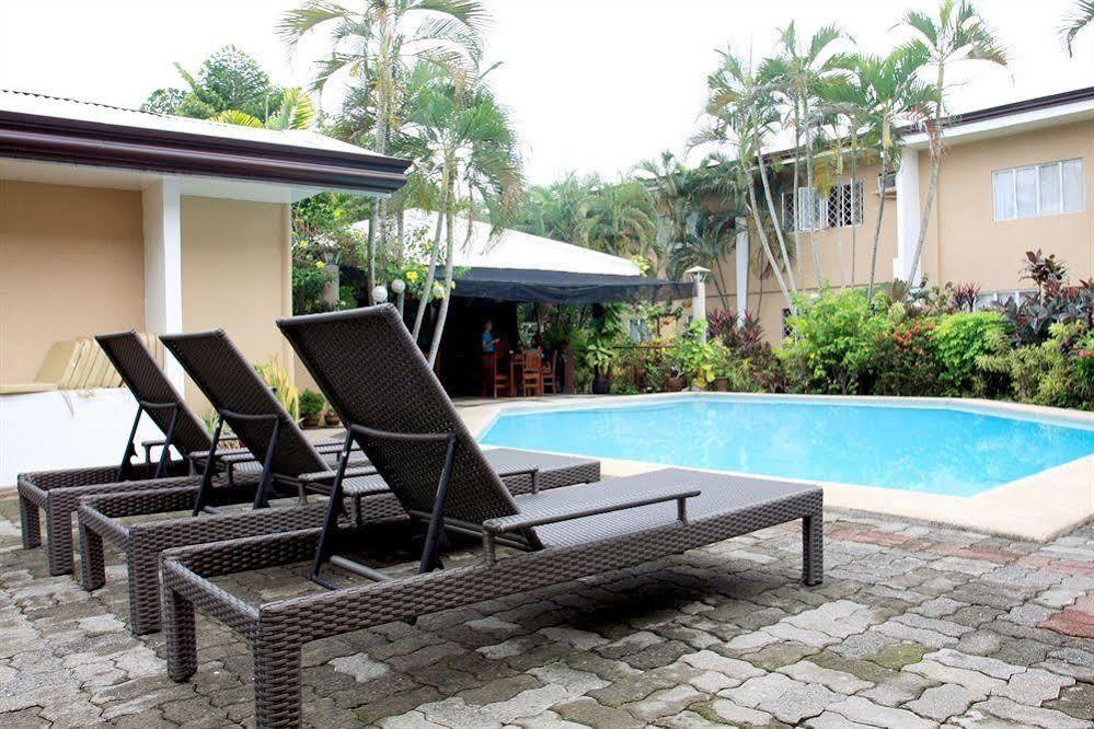 Hotel Red Knight Gardens Davao Exterior foto