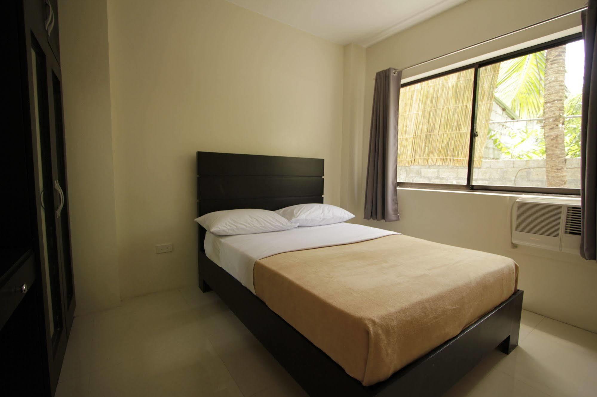 Hotel Red Knight Gardens Davao Exterior foto